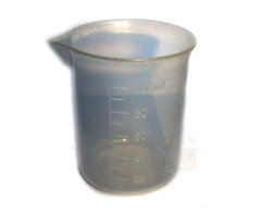 Мерный стакан пластиковый с носиком и шкалой 0-100 мл. 3425366 фото